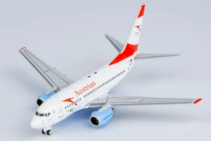 NG Models Austrian Airlines 737-600 OE-LNL 76015 1:400