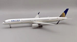 Inflight200 United Airlines Boeing 757-33N N78866 with stand IF753UA1123 1:200