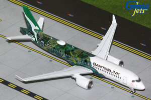 Gemini200 QantasLink A220-300 “Minyma Kutjara Tjukurpa” (green) VH-X4A G2QFA1319 Scale 1:200 Gemini200 QantasLink A220-300 “Minyma Kutjara Tjukurpa” (green) VH-X4A G2QFA1319 Scale 1:200