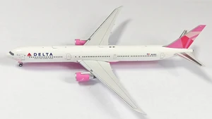 Panda Models Delta Air Lines (pink livery) B767-432ER N845MH 62421 1:400