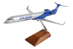 Skymarks Supreme Bombardier CRJ900 SKR423-1 1:100 Skymarks Supreme Bombardier CRJ900 SKR423-1 1:100
