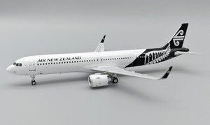Inflight200 Air New Zealand Airbus A321-271NX ZK-OYE with stand IF321ZK0624 1:200 Inflight200 Air New Zealand Airbus A321-271NX ZK-OYE with stand IF321ZK0624 1:200