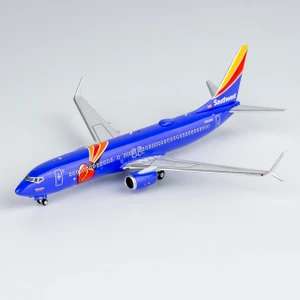 NG Models Southwest Airlines 737-800/w new Triple Crown One c/s; with scimitar winglets N8681M 58238 1:400