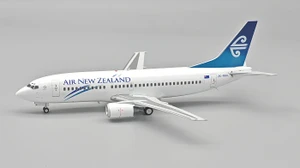 InFlight200 Air New Zealand Boeing 737-33R ZK-NGA with stand IF733NZ0624 1:200