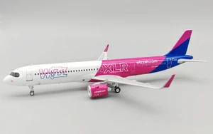 InFlight200 Wizz Air UK Airbus A321-271NY G-XLRA with stand IF321W40502 Scale 1:200