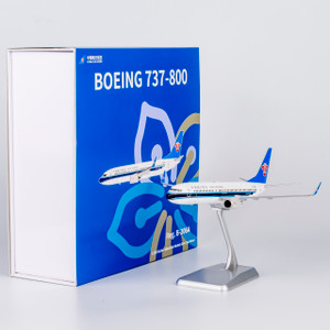 NG Model China Southern Airlines 737-800/w B-206A with stand 24037 1:200