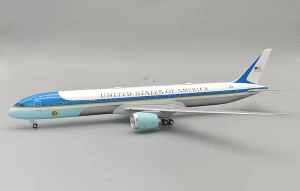 B-Models United States of America Boeing 787-10 with stand B-USAF-78X-001P 1:200