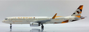 JC Wings Etihad Airways Airbus A321 Reg: A6-AEE With Stand LH2403 Scale 1:200 JC Wings Etihad Airways Airbus A321 Reg: A6-AEE With Stand LH2403 Scale 1:200