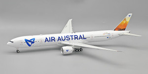 InFlight200 Air Austral Boeing 777-39M/ER F-OLRD IF773UU1225 Scale 1:200