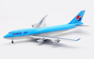 SQ Wings Korean Air B747-400 Reg: HL7488 "Flaps Down" L2068FD Scale 1:200