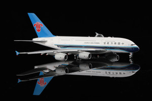 HX Models China Southern Airlines A380 With SkyTeam Logo "Flaps Down" B-6136 A581501F Scale 1:400