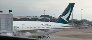 Aviation400 Cathay Pacific Airbus A350-941 B-LRP "80th Anniversary" detachable gear WB4076 Scale 1:400