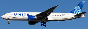 Aviation400 United Airlines Boeing 777-222ER N799UA detachable gear AV4445 Scale 1:400