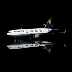 Lufthansa MD-11 D-ALCH Interactive YY1102D Scale 1:400