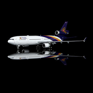 YY Wings THAI Airways MD-11 HS-TME YY1112 Scale 1:400