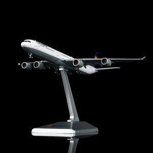 Lufthansa A340-600 Reg: D-AIHX "Flaps Down" YY34625F Scale 1:400