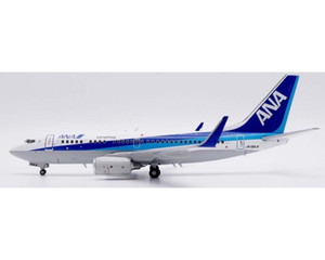 All Nippon Airways Boeing 737-700 "Inspiration of Japan" Reg: JA18AN EW2737006 Scale 1:200