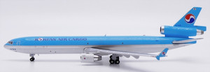 JC Wings Korean Air Cargo McDonnell Douglas MD-11F Reg: HL7375 XX40380 1:400 With Antenna
