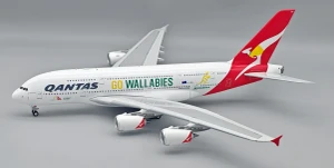 InFlight200 Qantas Airbus A380 Reg: VH-OQH with stand "GO WALLABIES" IF380QF0926 1:200 with stand