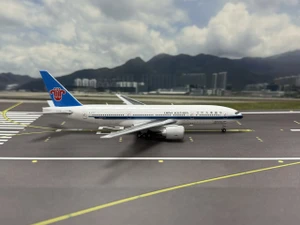 China Southern Boeing 777-200ER B-2056 A244086 Scale 1:400