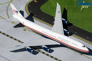Gemini200 U.S. Air Force B747-8 Air Force One w/ proposed new livery G2AFO898 1:200