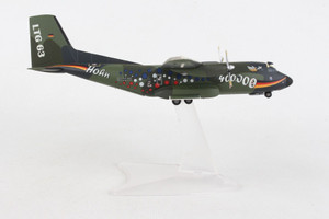 Herpa Luftwaffe C-160 LTG 73 400.000 Flugstunden (limited) HE570909 1:200 Herpa Luftwaffe C-160 LTG 73 400.000 Flugstunden (limited) HE570909 1:200