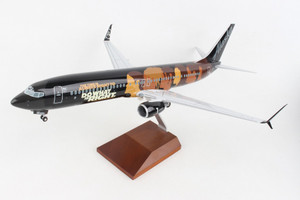 SKYMARKS ALASKA 737MAX9 ORCA W/WOOD STAND & GEAR SKR8294 1:100