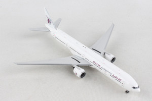 PHOENIX QATAR 777-300ER 1/400 REG#A7-BOC (**) PHOENIX QATAR 777-300ER 1/400 REG#A7-BOC (**)