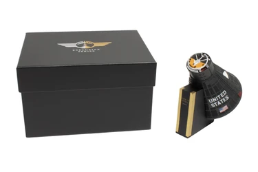 Executive Series Scale Models: Space & Military Collector's Guide