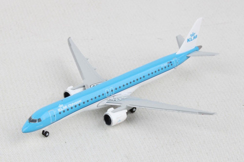 KLM Cityhopper E195-E2 HE536554 1:500