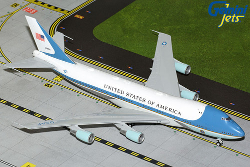 U.S. Air Force VC-25A "Air Force One" w/ new antenna array 82-8000 G2AFO1204 1:200