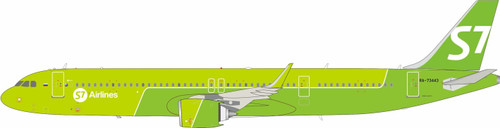 AviaBoss S7 - Siberia Airlines Airbus A321-271 RA-73443 with stand A2053 1:200