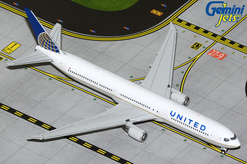 GeminiJets United Airlines B767-400ER GJUAL2155 1:400