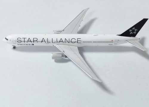 Panda Models United Airlines (Star Alliance) B767-424ER N76055 52362 1:400