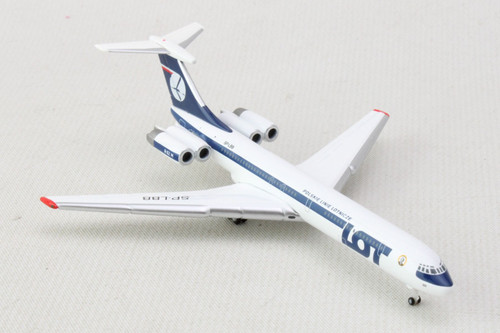 HERPA 1:500 - Page 1 - The Airplane Collection