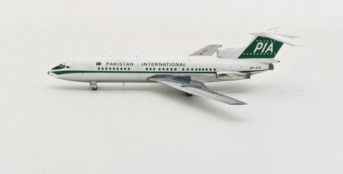 InFlight200 PIA Trident 1E AP-ATK With Stand IF121EPK0723P 1:200