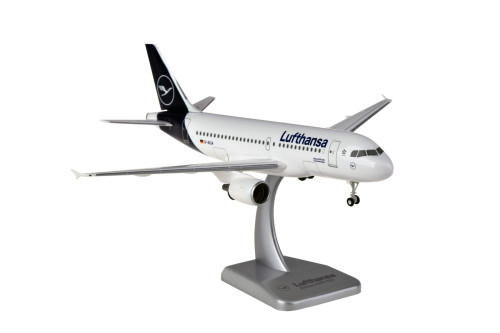 HOGAN WINGS 1:200 Products - Airline Museum