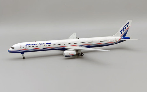Inflight200 BOEING HOUSE 757-300 N757X with stand IF753757X 1:200