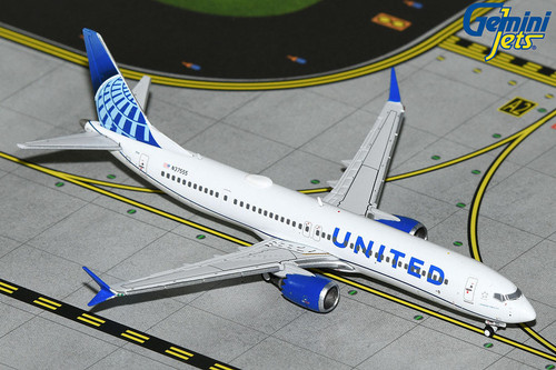 United Airlines B737 MAX 9  N37555 GJUAL2226 1:400