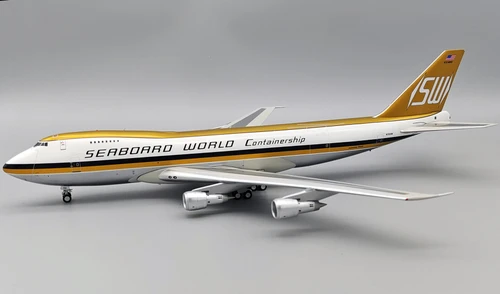 InFlight200 Seaboard World Airlines (Viasa) Boeing 747-245F/SCD N701SW with stand IF742SW0224P 1:200