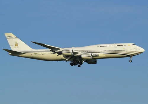 Phoenix Models Brunei Sultan Flight B747-8I BBJ V8-BKH 11947 1:400