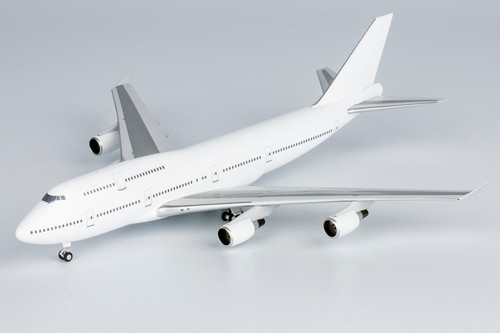 Blank Model 747-400  N/A BLM011 1:400