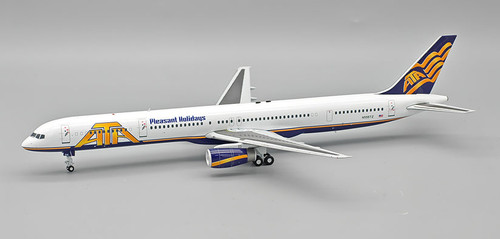 InFlight200 American Trans Air - ATA (Pleasant Holidays) Boeing 757-33N N555TZ with stand IF753AT0725 Scale 1:200