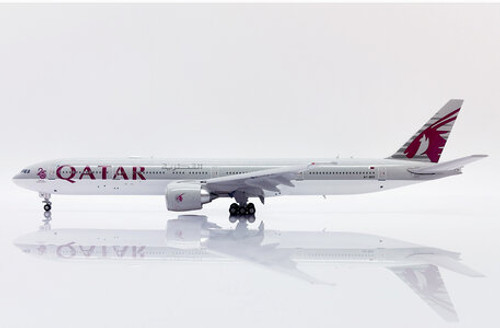JC Wings Qatar Airways Boeing 777-300(ER) "25th Years of Excellence" A7-BEE "Flaps Down" XX40137A Scale 1:400