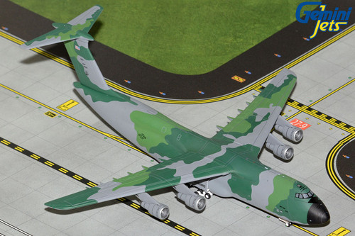 GeminiMACS U.S. Air Force C-5A Galaxy 68-0226 New York ANG; camo livery GMUSA126 Scale 1:400