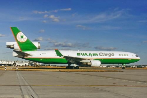 Phoenix Model EVA Air Cargo McDonnell Douglas MD-11F B-16106 12043 Scale 1:400