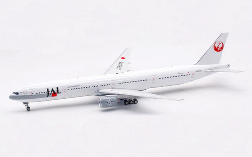 B-Models Japan Airlines Boeing 777-300 Reg: JA8945 B-773-JAL-945 Scale 1:200