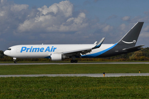 Phoenix Model Amazon Prime Air B767-300ER C-GAZI 04674 Scale 1:400