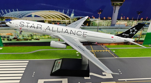 KJ Models Air China Airbus A330-343 Star Alliance B-6101 KJ-A333-218 Scale 1:200