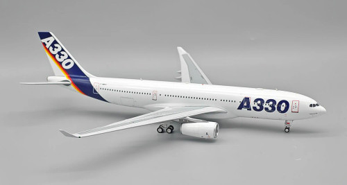 InFlight200 Airbus Airbus A330-242 F-WWKA with stand IF332HOUSE1125 Scale 1:200